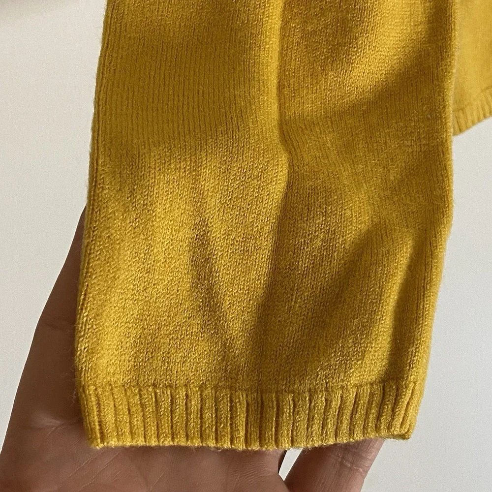 Kim Rogers Sweater Womens Medium Yellow Knit Pullover Crew Neck Grannycore Comfy
